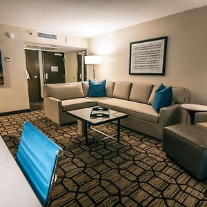 Two-Bedroom King Suite